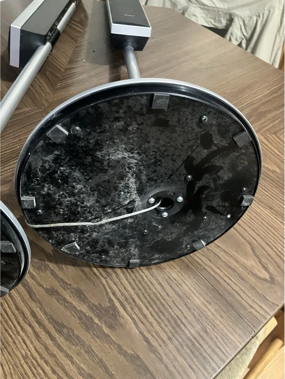 2 SONY SS-TS73 Tower Speakers RIGHT & LEFT works great- With Stands